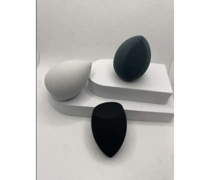 Boîte Beauty Blender Noir (3 pièces) par AYA PARIS