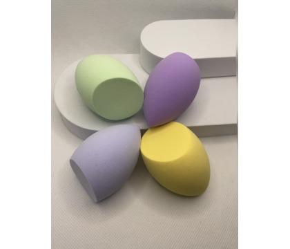 Boîte Beauty Blender Pastel *3 (4 pièces) par AYA PARIS