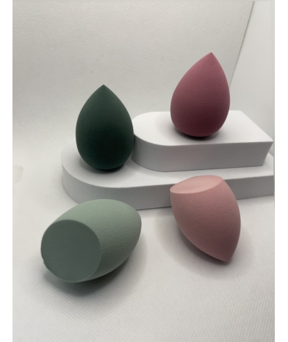 Boîte Beauty Blender Vert et Rose (4 pièces) par AYA PARIS