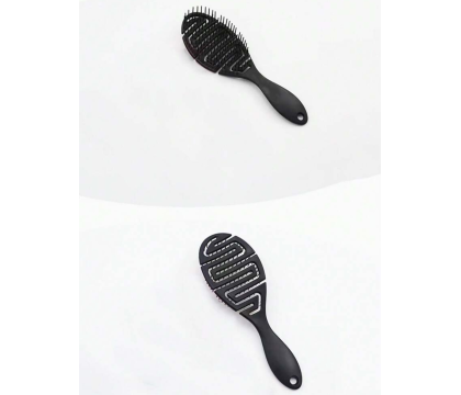Brosse à cheveux Noir par AYA PARIS 2